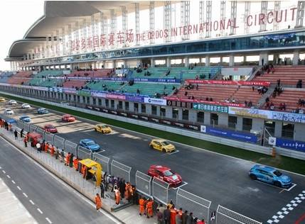 鄂爾多斯國際賽車城板式換熱機(jī)組